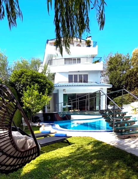 7-Bedroom Villa for rent Glyfada, Golf – 650 m²