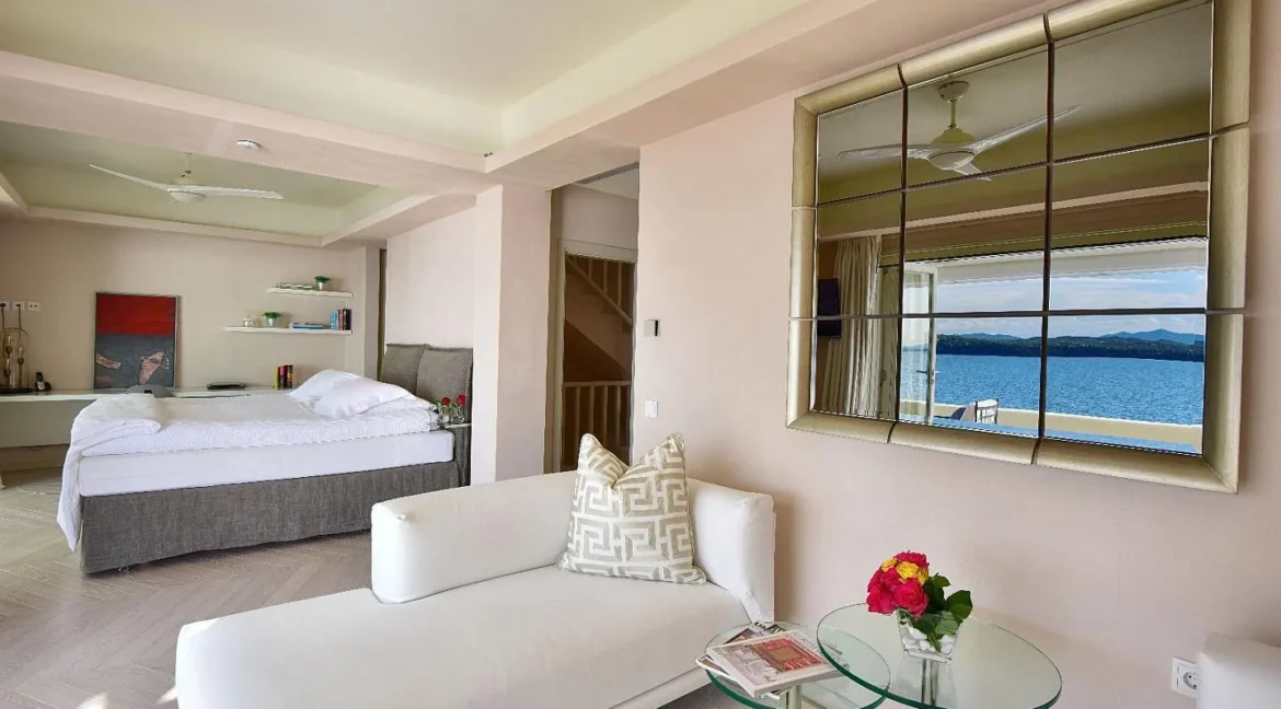 beautiful-beachfront-villa-for-sale-in-c-18369544_14