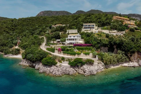 beautiful-beachfront-villa-for-sale-in-c-18369544_17