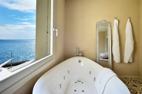 beautiful-beachfront-villa-for-sale-in-c-18369544_22