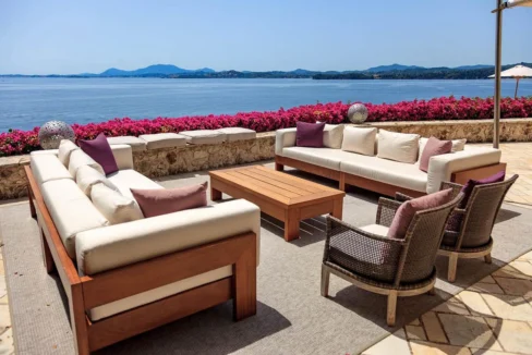 beautiful-beachfront-villa-for-sale-in-c-18369544_25