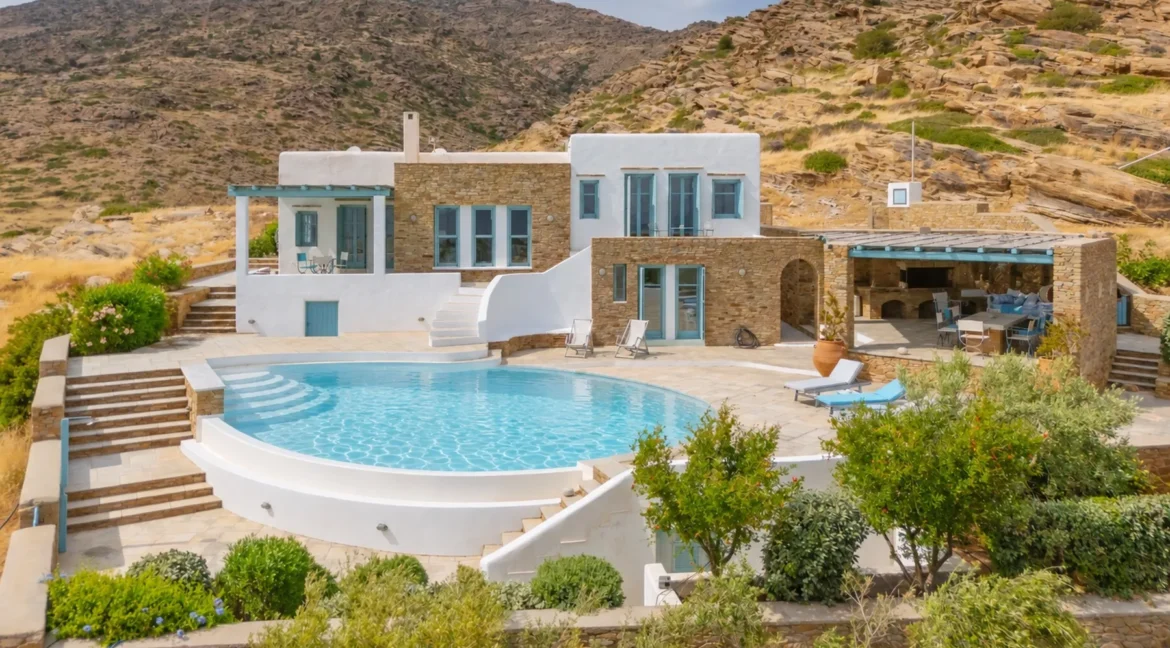 beautiful-panoramic-house-for-sale-in-io_01