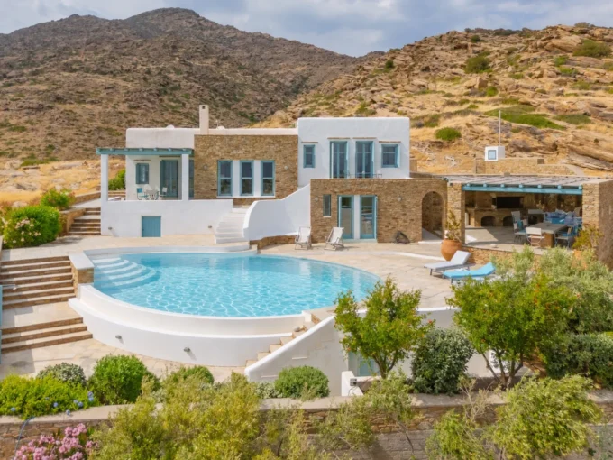 Beautiful Panoramic House for Sale in Ios Island