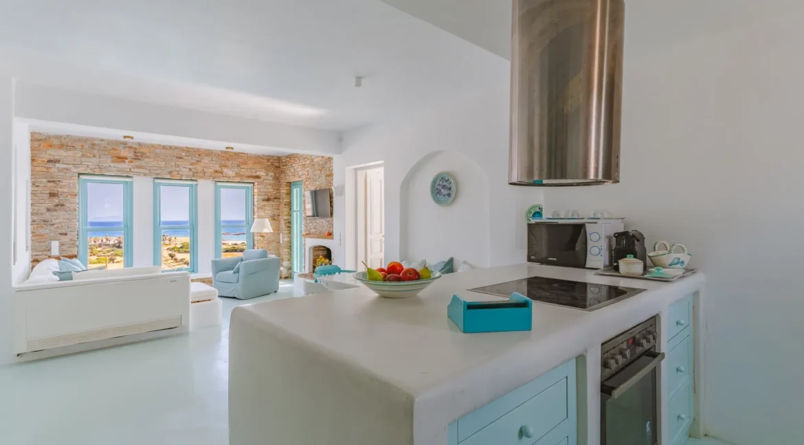 beautiful-panoramic-house-for-sale-in-io_03