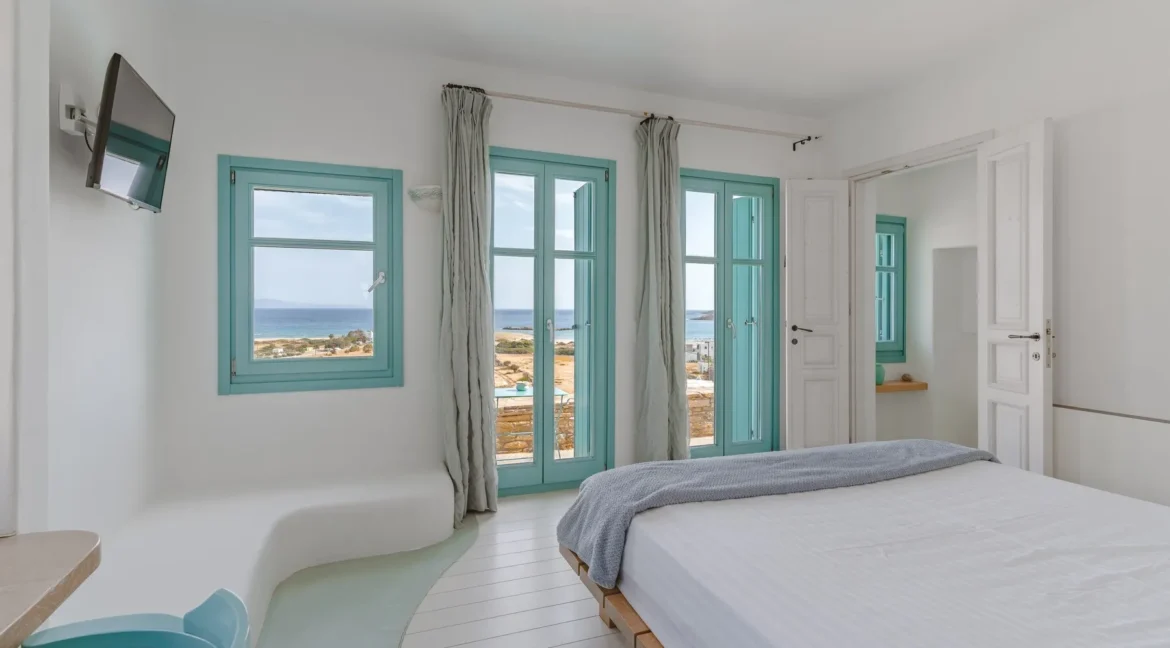 beautiful-panoramic-house-for-sale-in-io_04