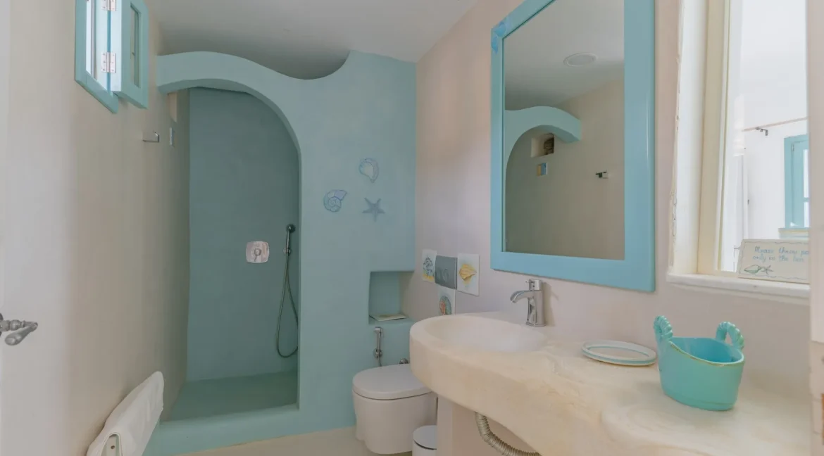 beautiful-panoramic-house-for-sale-in-io_05