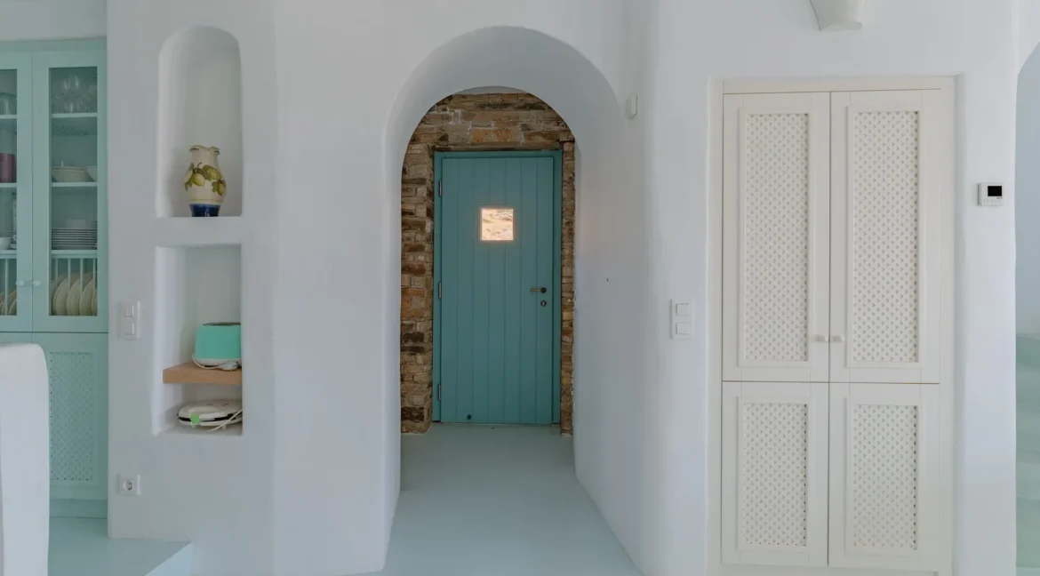 beautiful-panoramic-house-for-sale-in-io_06