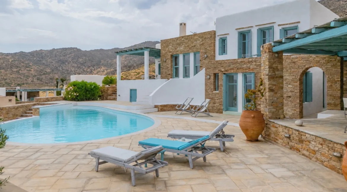 beautiful-panoramic-house-for-sale-in-io_09