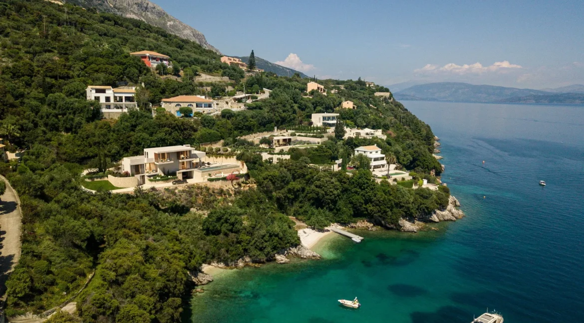 beautiful-seafront-villa-for-sale-in-cor_09