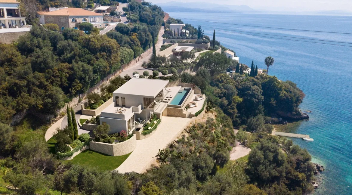 beautiful-seafront-villa-for-sale-in-cor_10