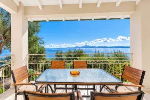 beautiful-waterfront-villa-for-sale-in-c-18832365_10