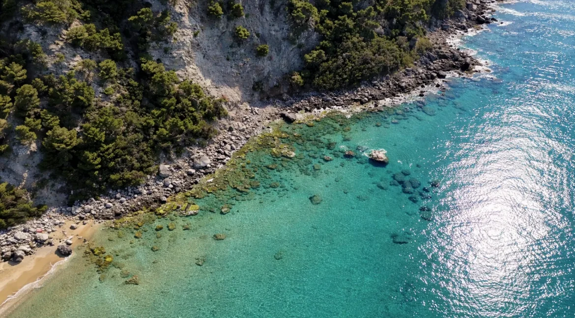 buy-a-beachfront-villa-in-corfu-17516371_03