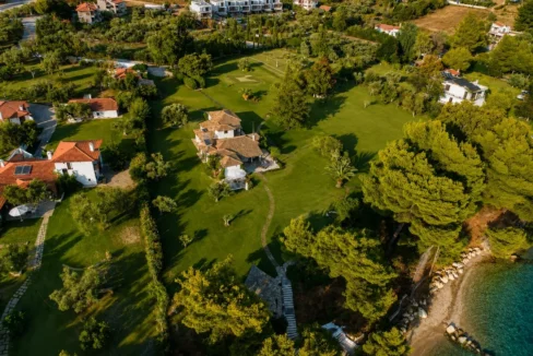 buy-a-waterfront-villa-in-halkidiki_10