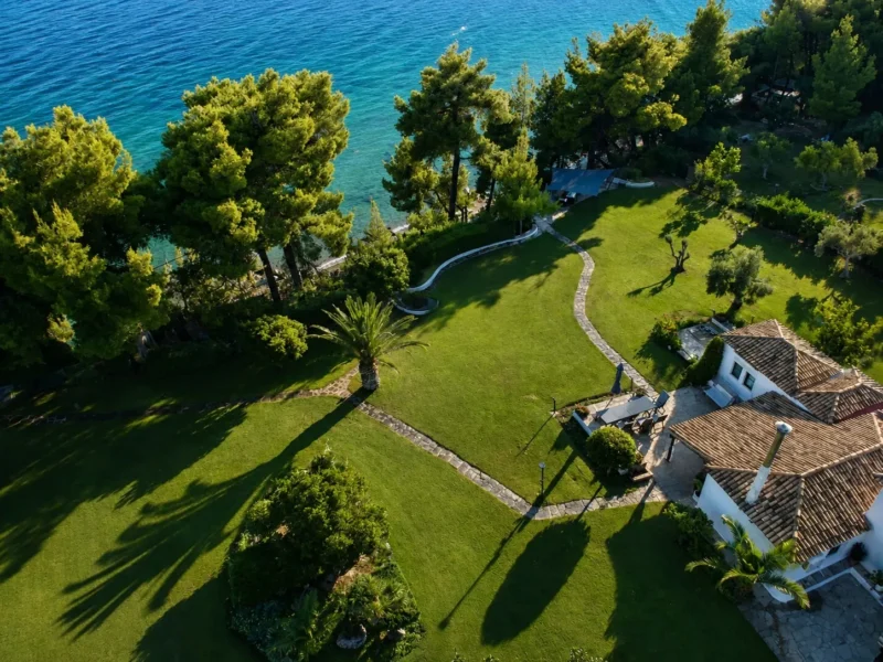 Buy a Waterfront Villa in Halkidiki
