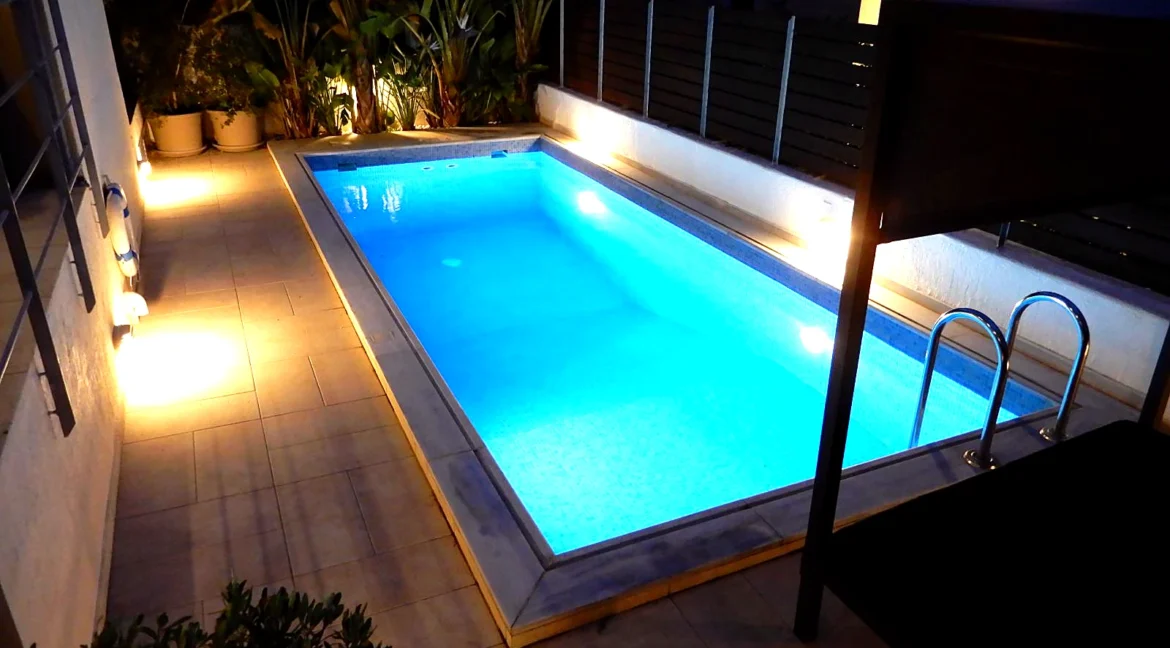 house-for-rent-voula-300-m-96682664_03