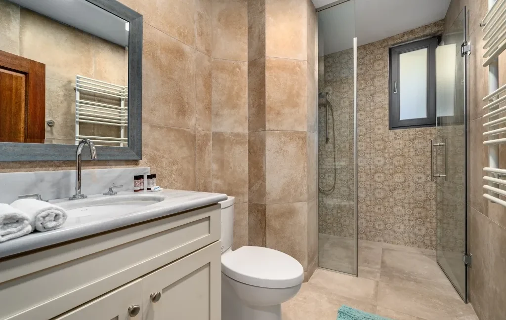 sea-view-villa-for-sale-in-athens_03
