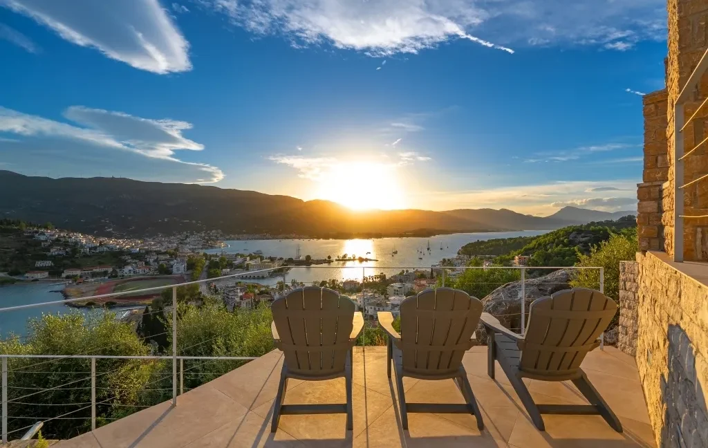 sea-view-villa-for-sale-in-athens_16
