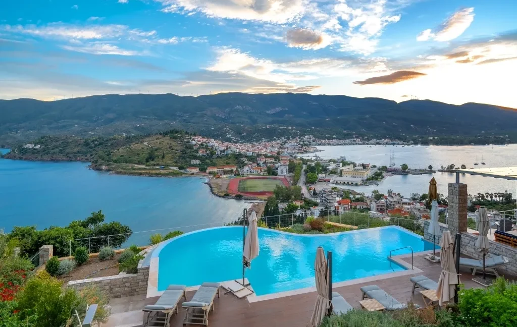 sea-view-villa-for-sale-in-athens_22